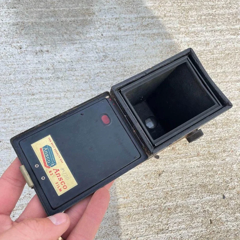 Vintage 1947 Agfa Ansco B2 Cadet Roll Film Box Camera - HLBN